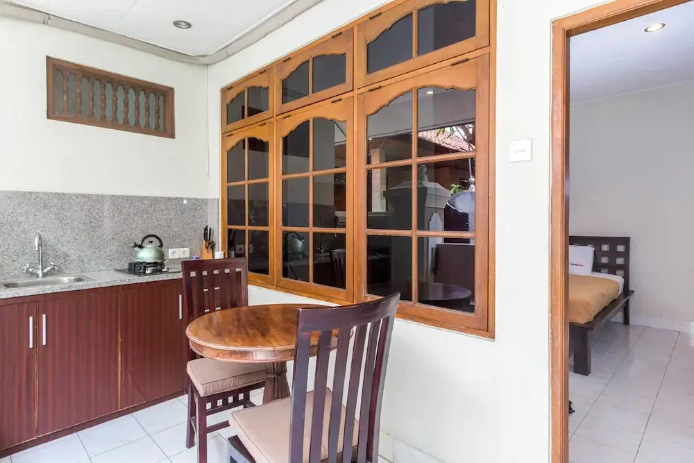 RedDoorz Sanur 3