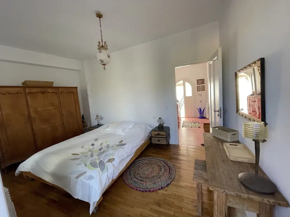 3-bed House 10 Mins Walk to the Beach in Naousa