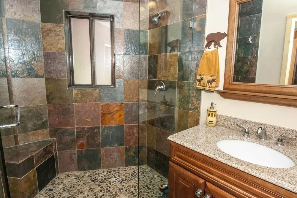 Lakefront Spectacular-800 by Big Bear Vacations