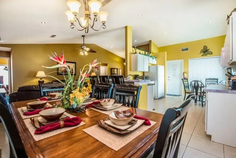 Luxury 4 Bed Villa With Private Pool & Spa 4 Bedroom Home