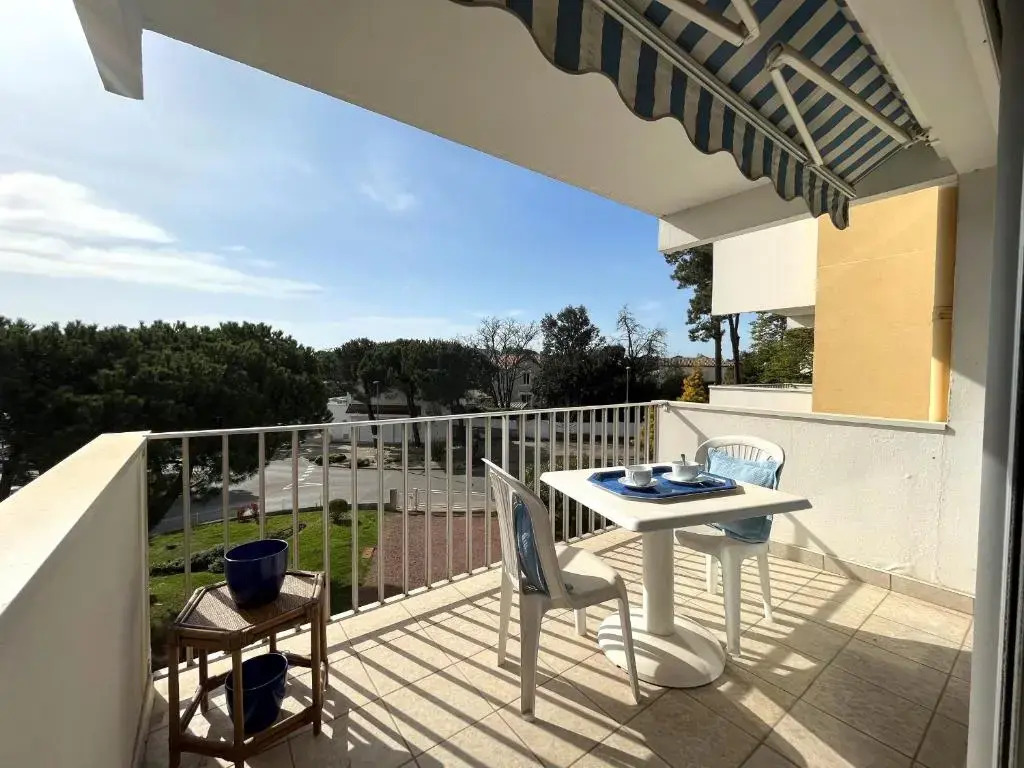 Appartement Saint-Palais-sur-Mer, 1 pièce, 2 personnes - FR-1-539-35