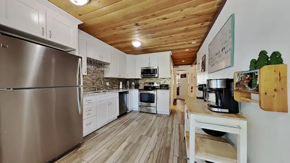 515 2 Bedroom Condo