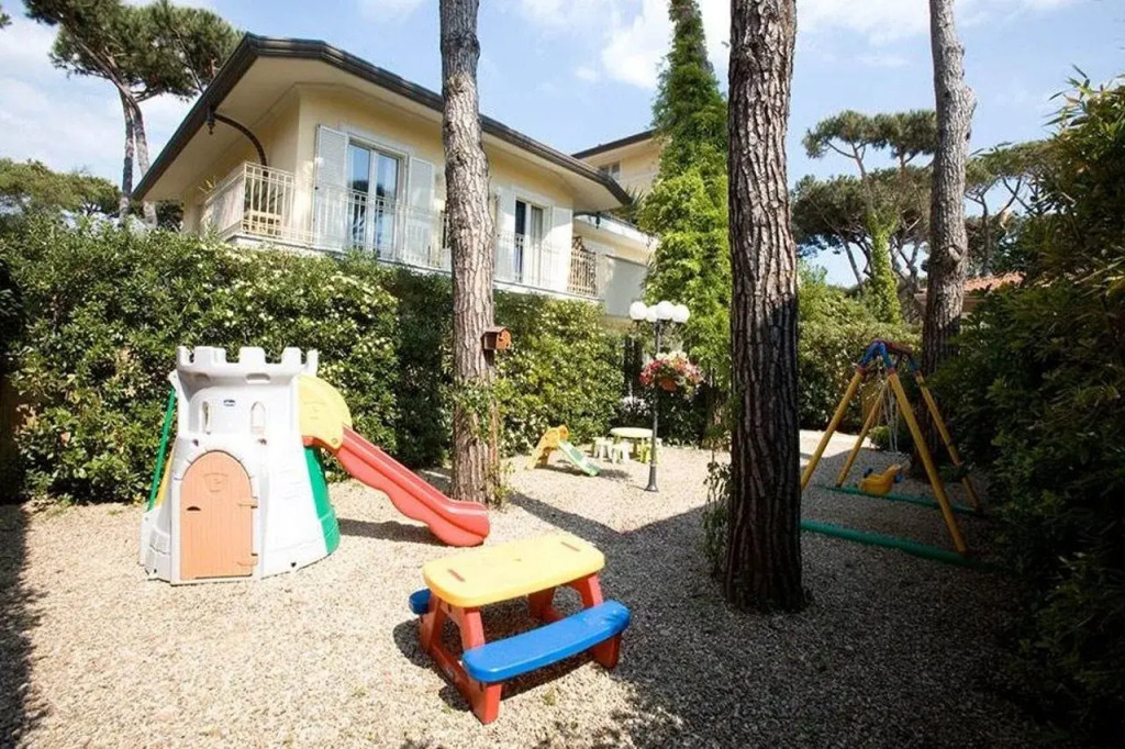 JR Resort Logos Forte dei Marmi