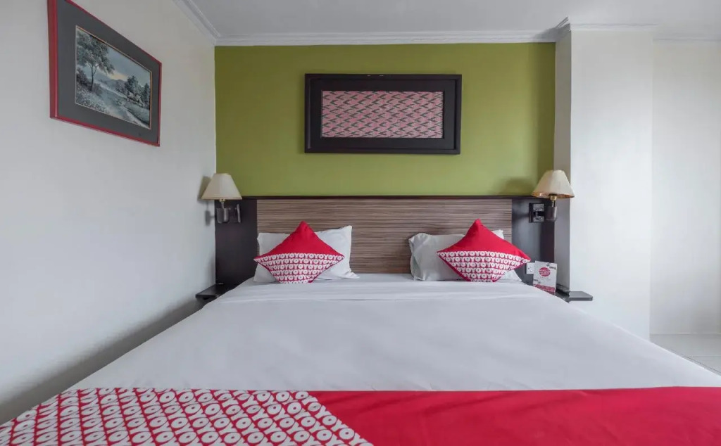 Losari Metro Hotel