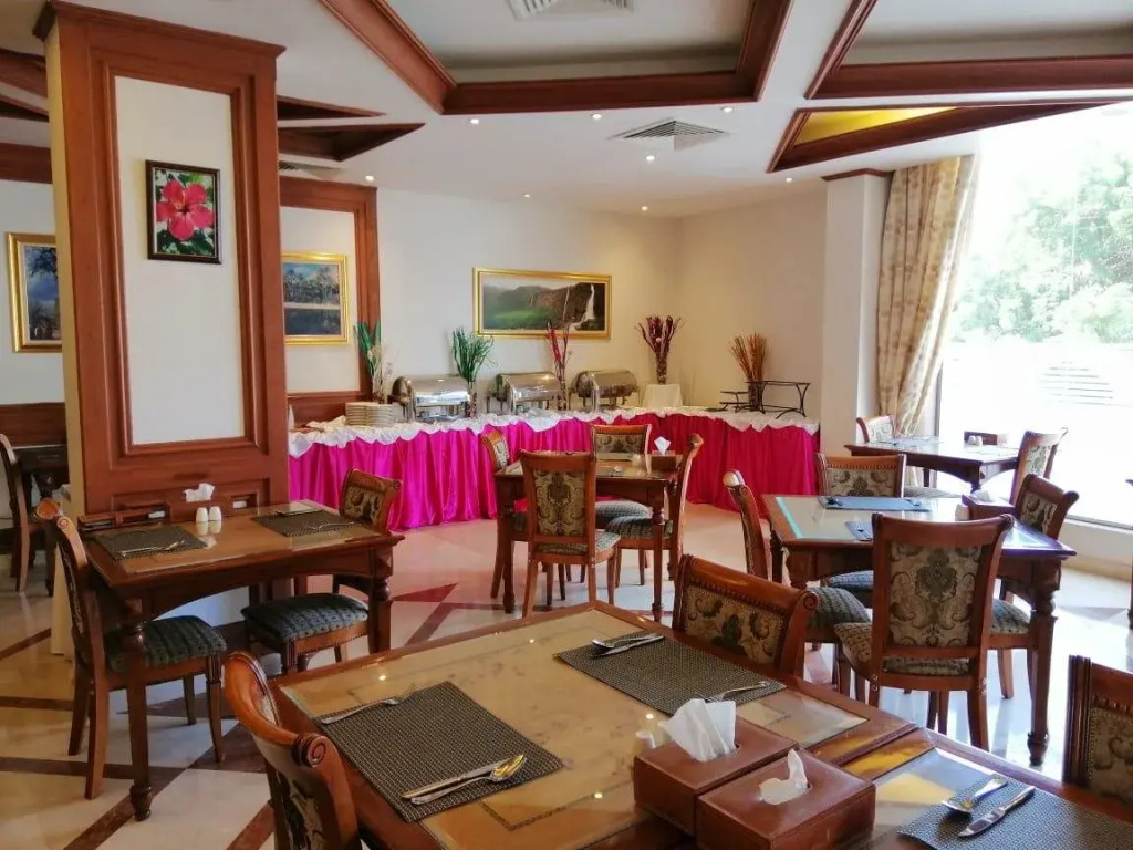 Dmas Hotel