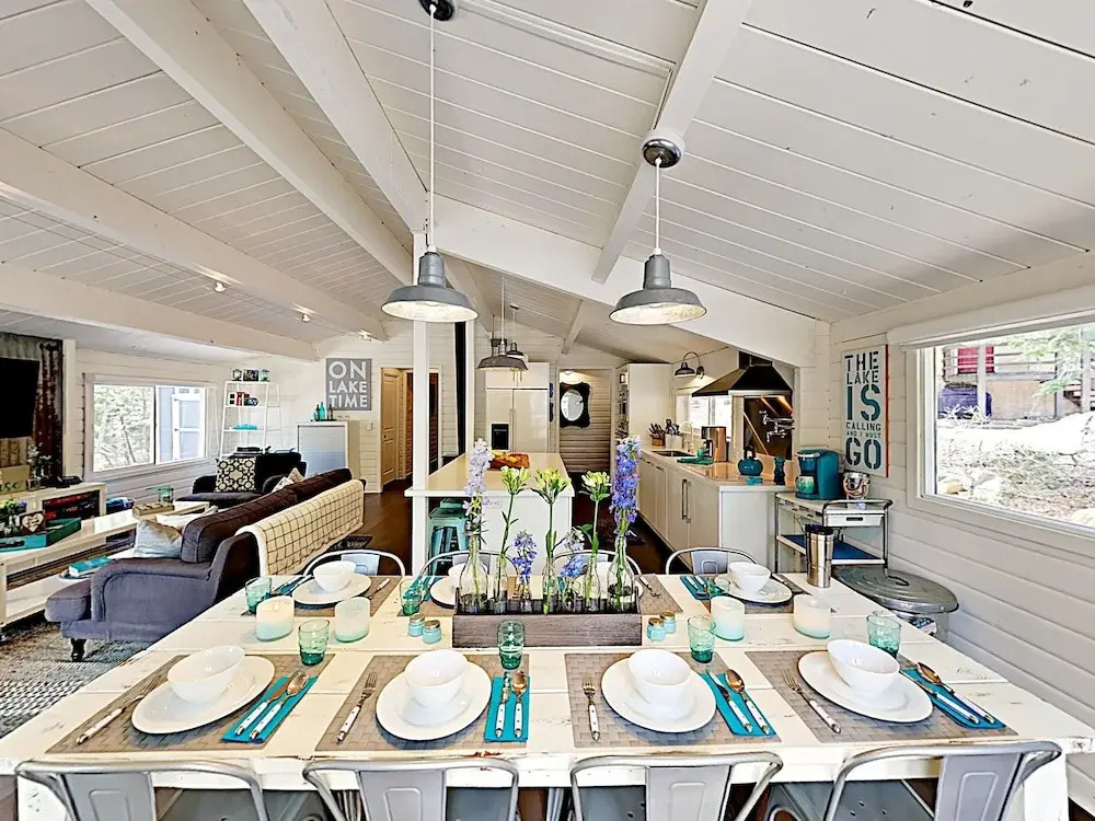 Skyland Hideaway W/ Private Beach By Wood Slopes 3 Bedroom Cabin
