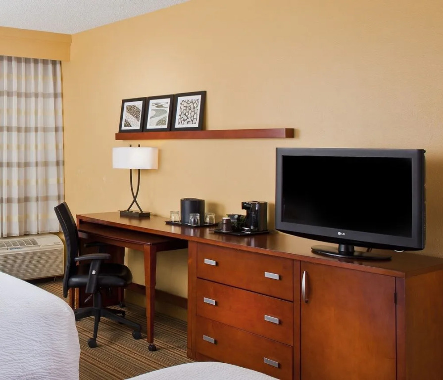 Courtyard Orlando Airport