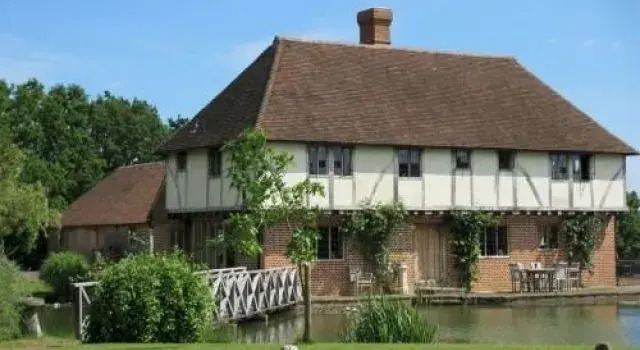 Waters End Farm B&b