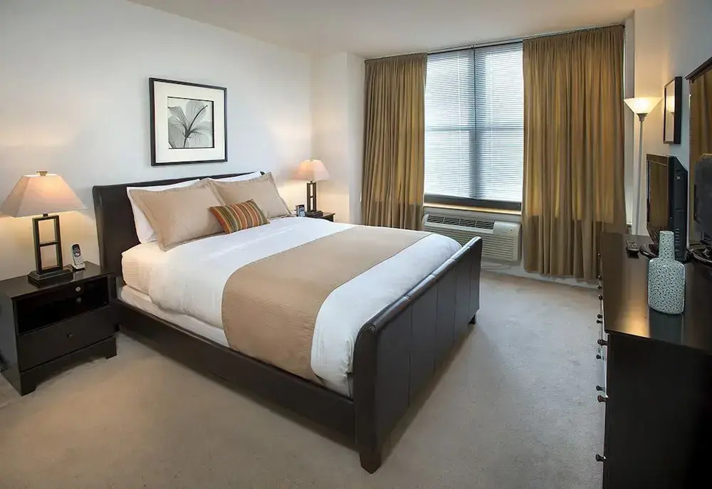 Premier Furnished Apt at Grove Pointe