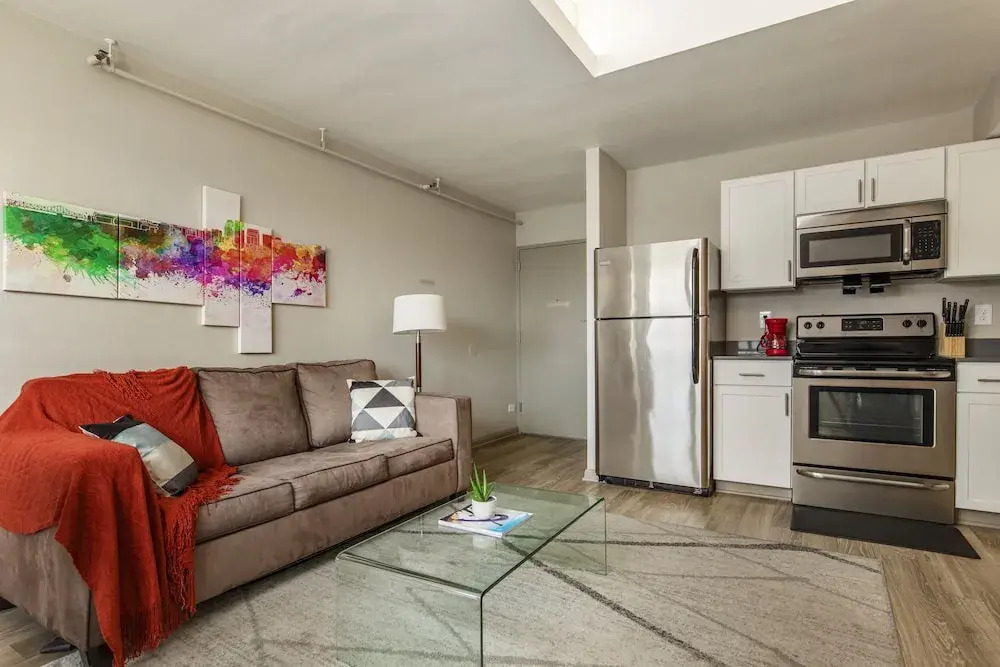 TWO Luxurious 1 BR CozySuites in Downtown Louisville