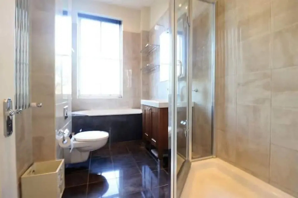 Luxury 3 bed in Gated Community Family or Couples