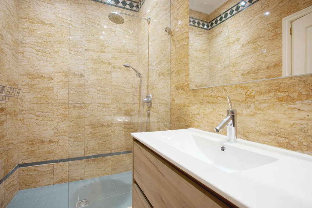 Wonderful 2 bedroom apartment perfect location . Chamberí