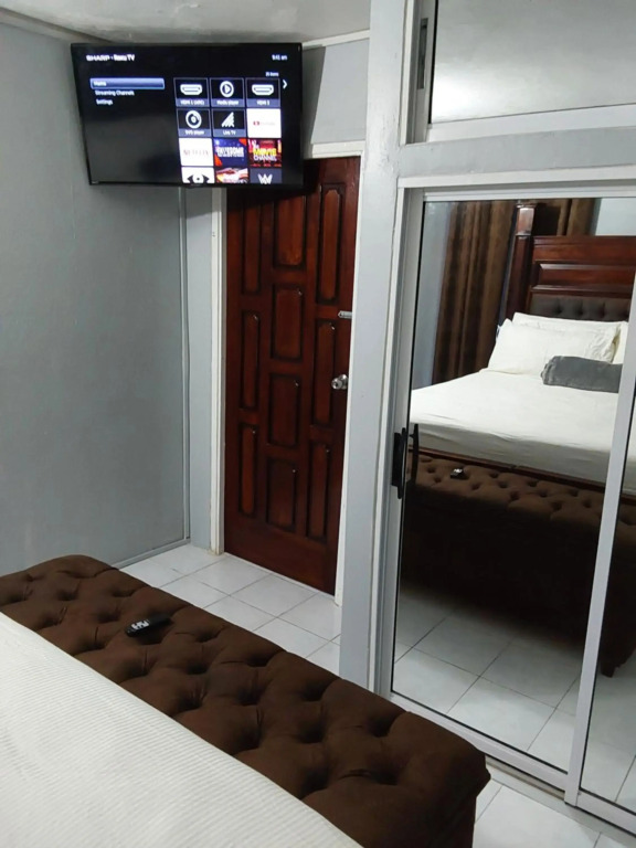 Zipcode Hideaway Guesthouse