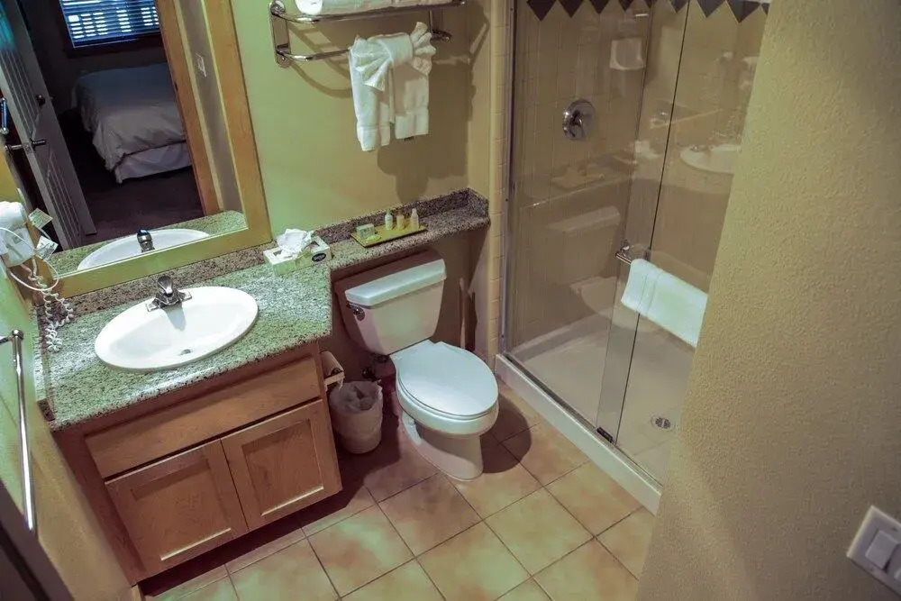 Sunstone 114 Updated Ski-In Ski-Out Condo At Sunstone Lodge with Great Complex Amenities by RedAwning