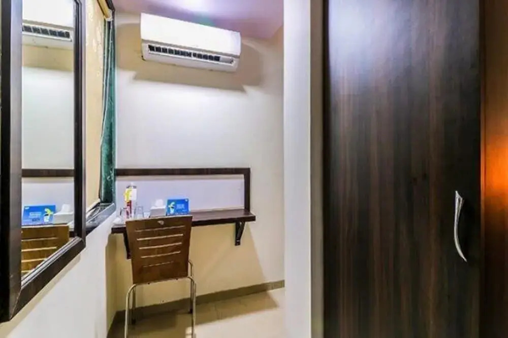 FabHotel Galaxy Suite Chembur