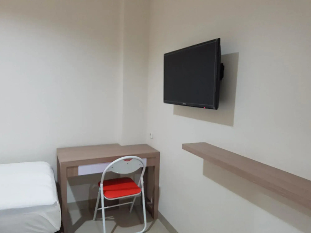 Ethan Hotel Kelapa Gading