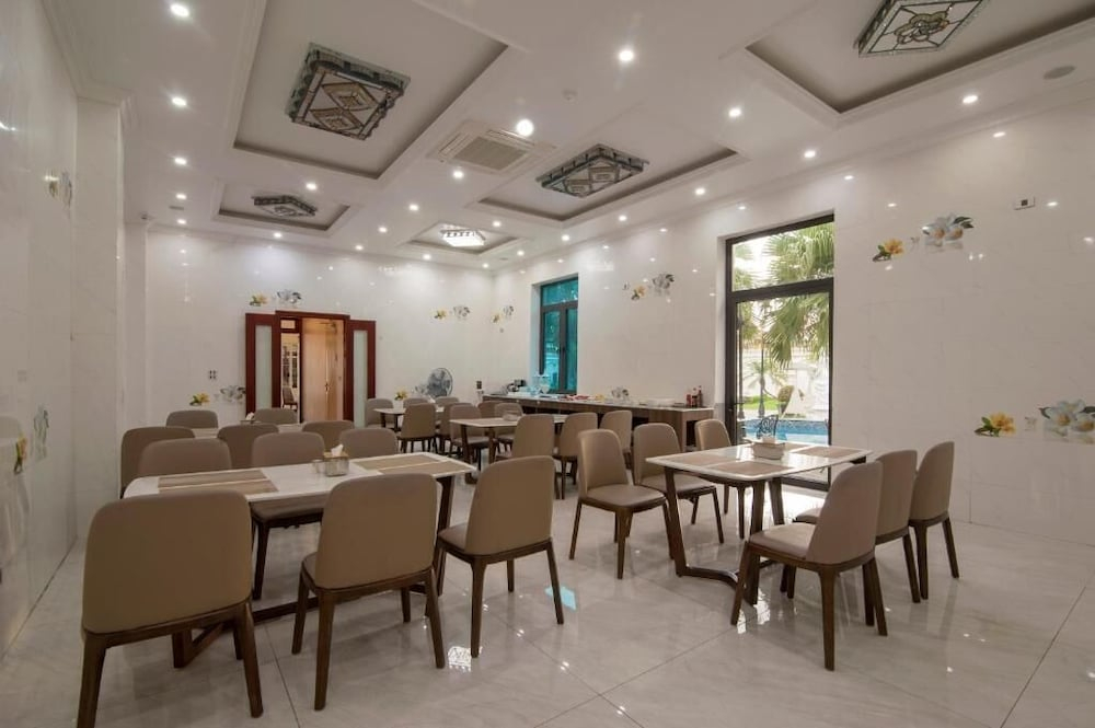 Vela Luxury Hải Hà Hotel