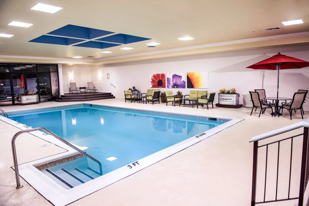 Bella Vista Hotel & Suites