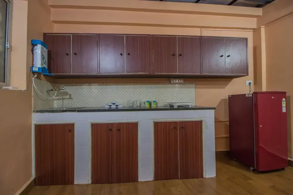 OYO 12197 Home Colourful Studio