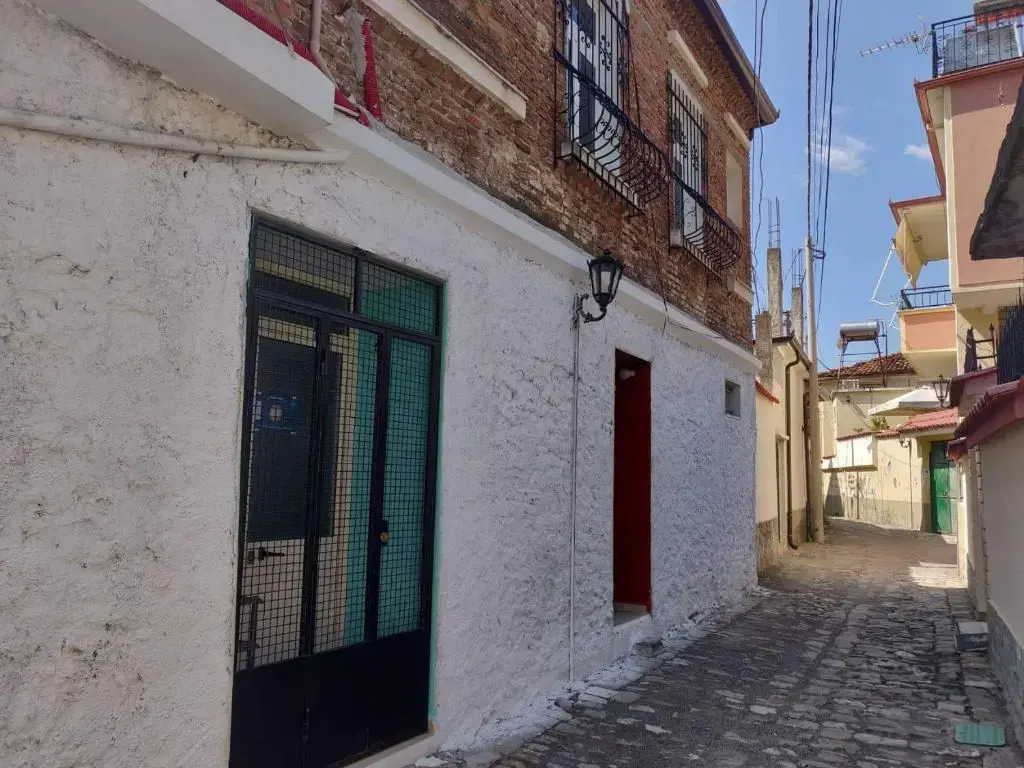 Private room historic center Elbasan