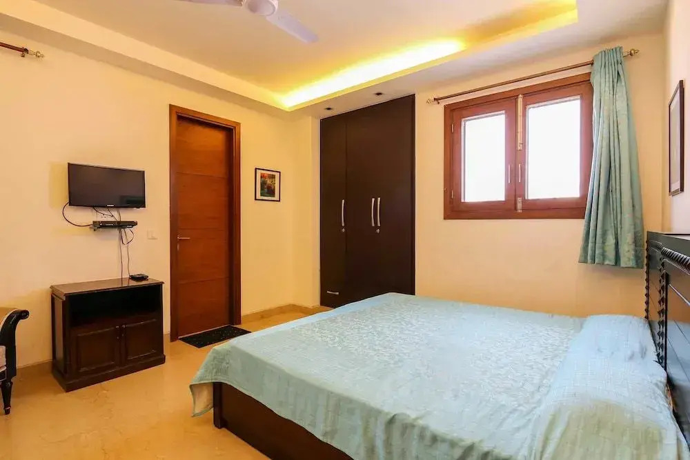 Woodpecker Service Apartments - Green Park