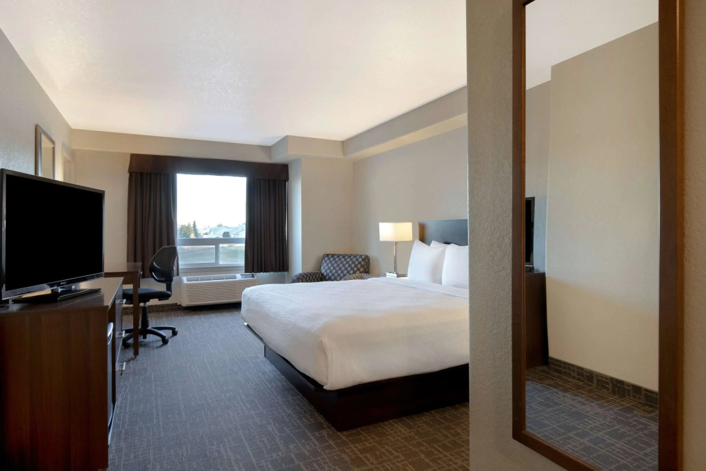 Days Inn & Suites by Wyndham Yorkton
