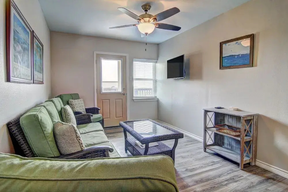 Ocean Getaway Siv22 1 Bedroom 1 Bathroom Condo
