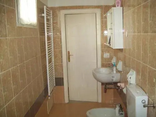 B&B RoGe