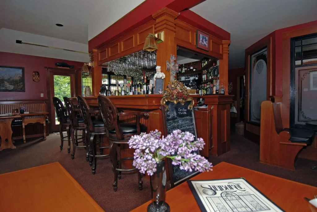 Shelburne Hotel