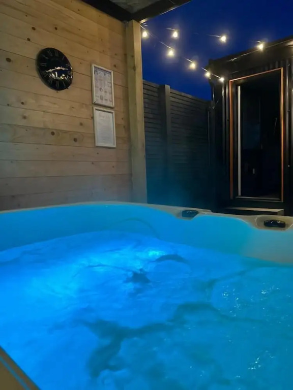 TT Lodges