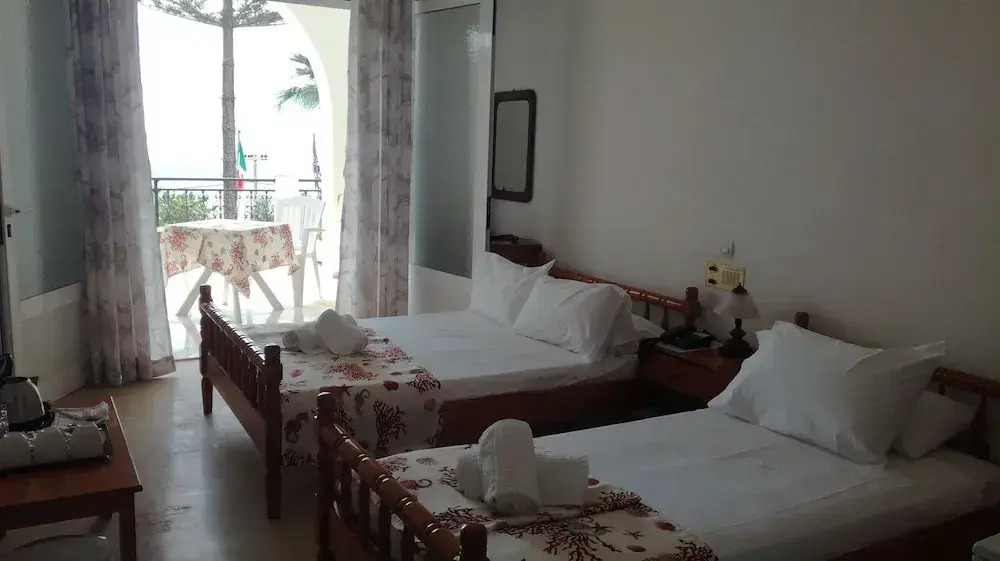 Gonatas Hotel