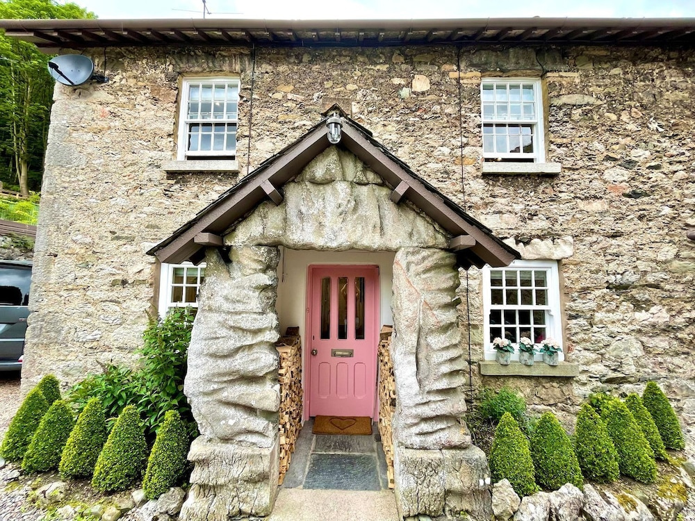 Pear Tree Cottage