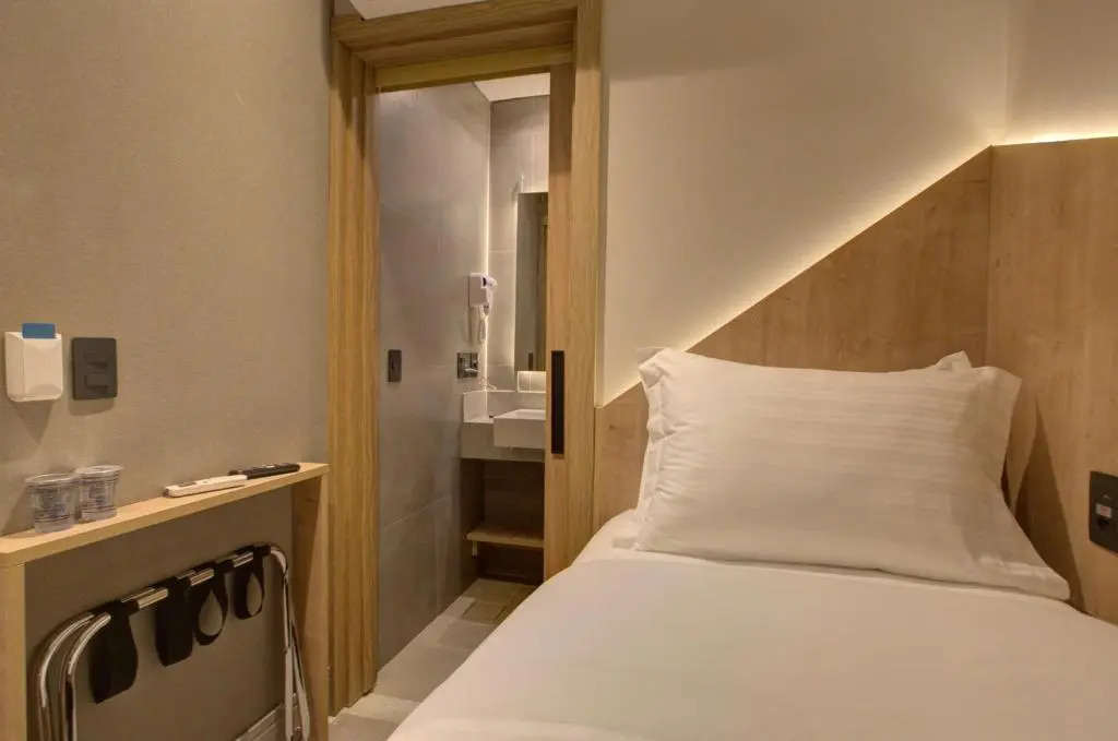 Fast Sleep Suites by Slaviero Hotéis dentro do Aeroporto Guarulhos Terminal 2, desembarque Oeste