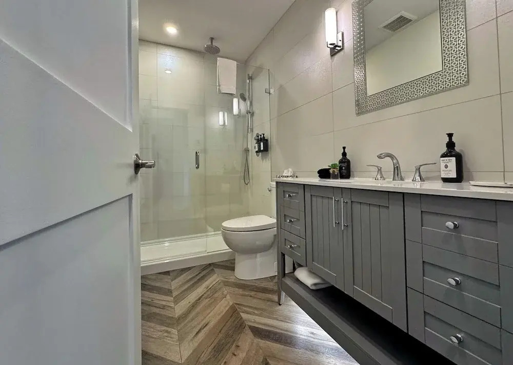 Artisan Suites on Bowen