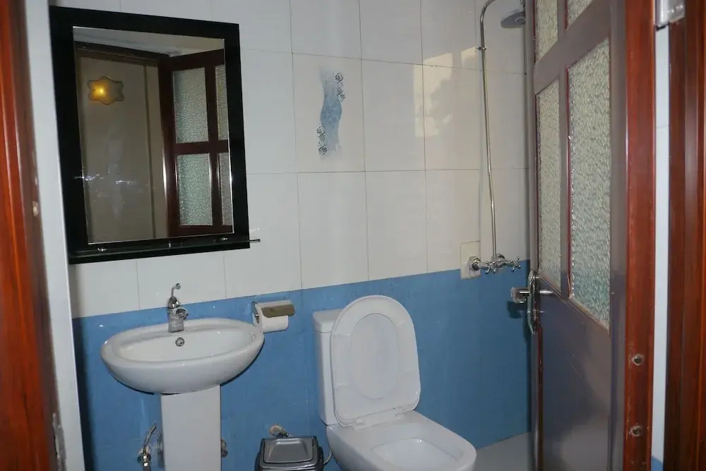 Rosaline Hotel