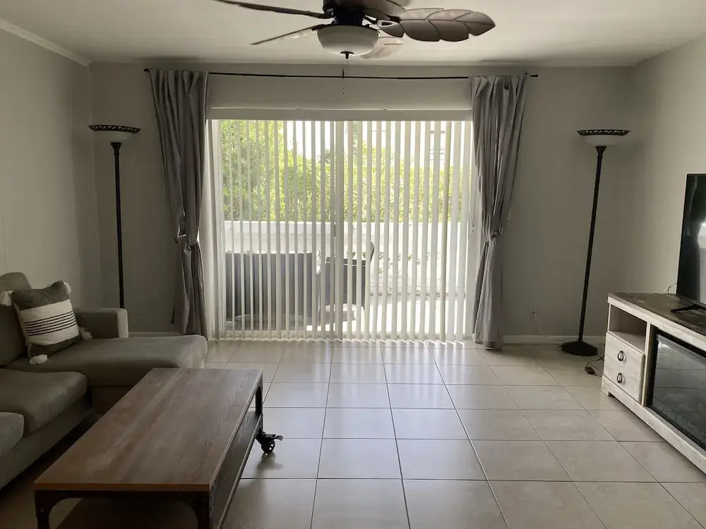 Entire Condo Close To Intercoastal 1 Bedroom Condo by Redawning