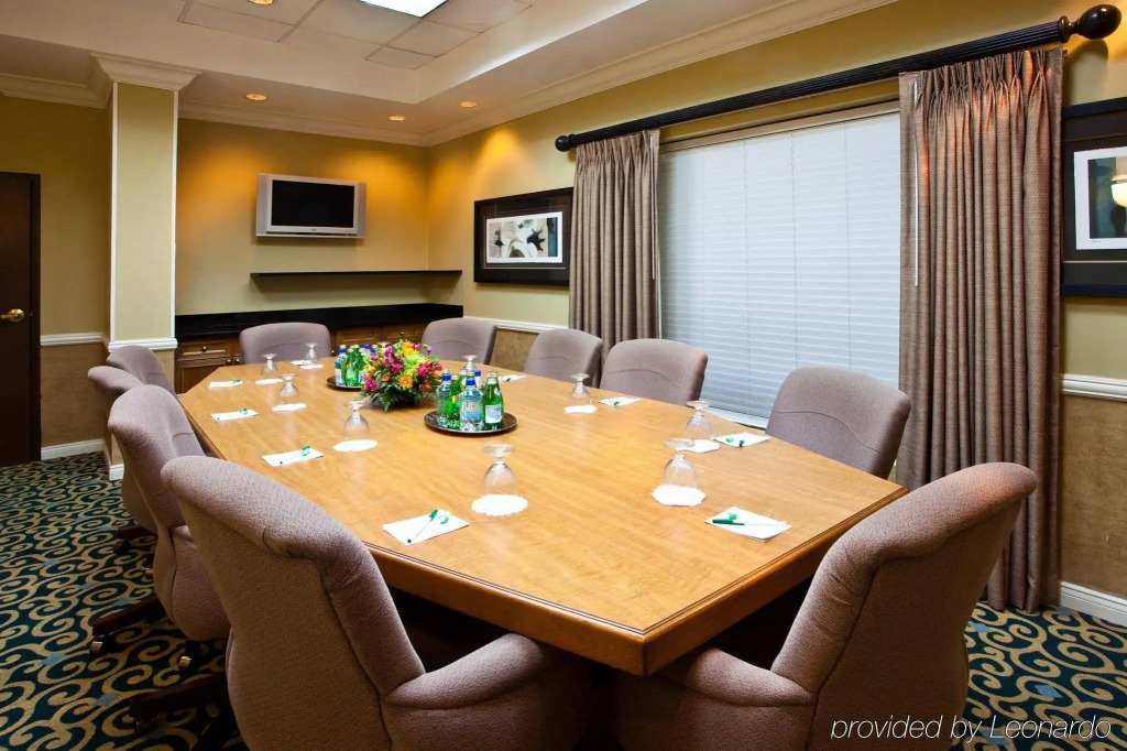 Holiday Inn Fort Lauderdale Airport by IHG