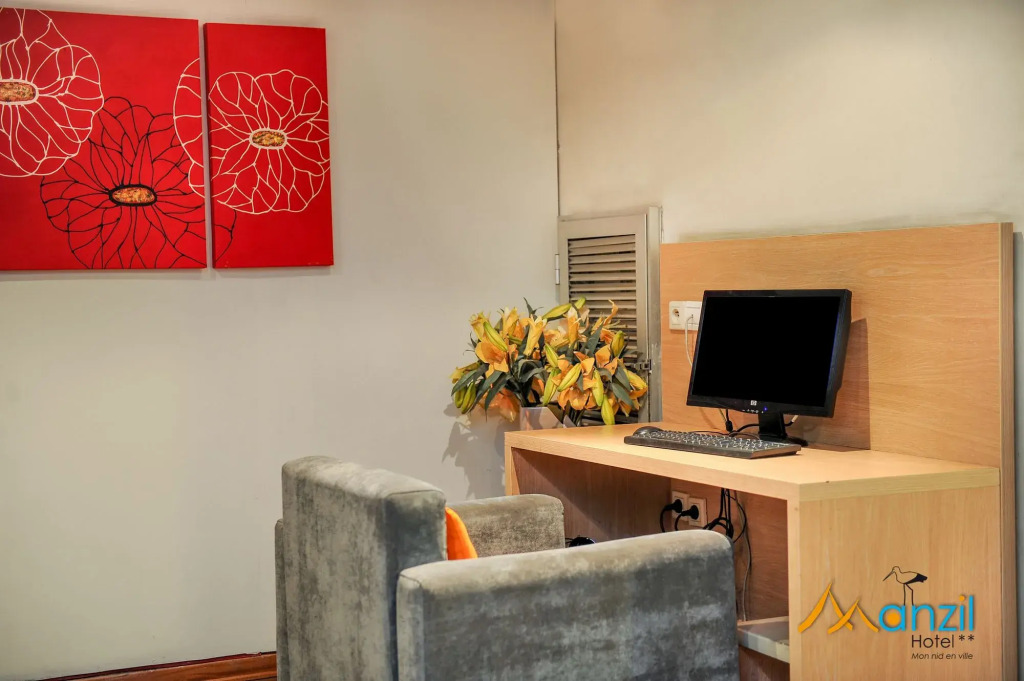 Manzil Hotel