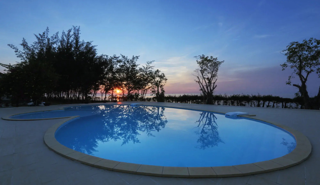 Eden Resort