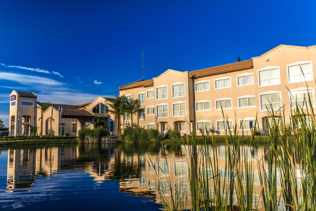 Howard Johnson Resort Spa