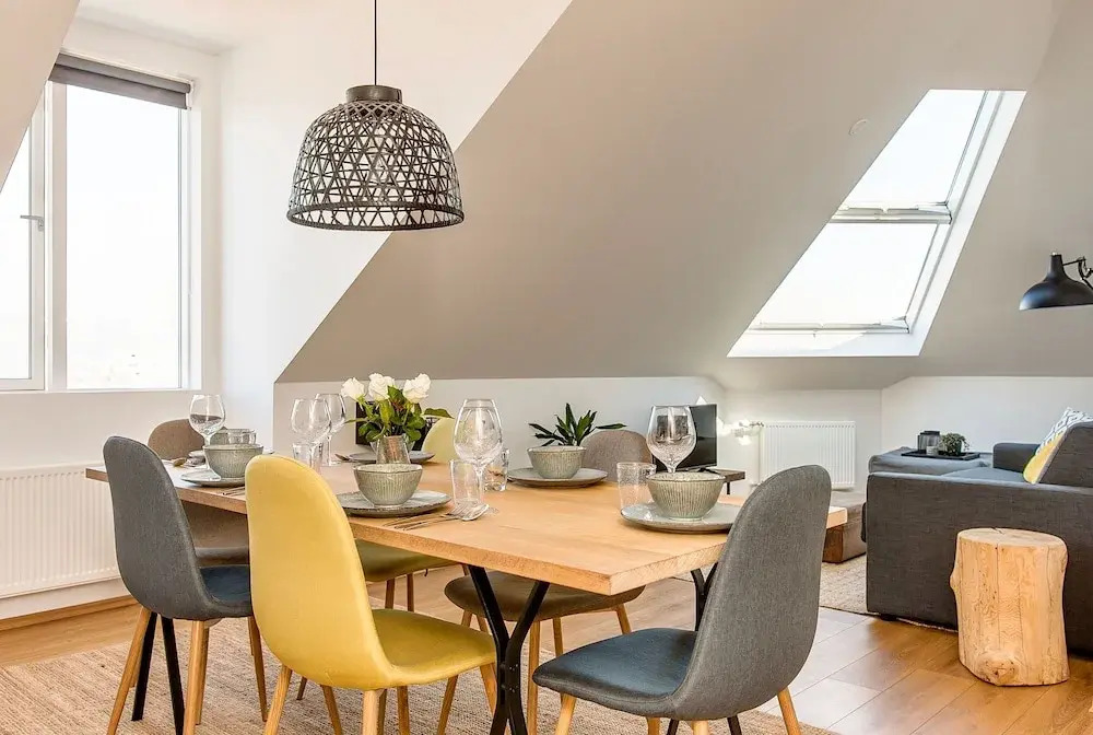 Thomsen Apartments
