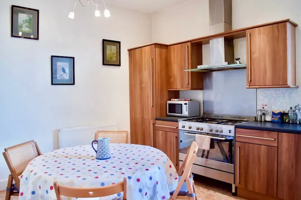 Spacious Flat in Central Stockbridge