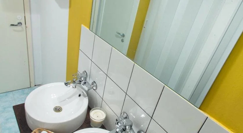 Графф B&B
