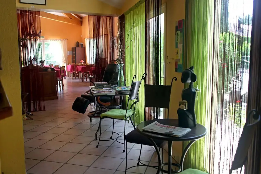 Logis Hotel Le Vieux Moulin