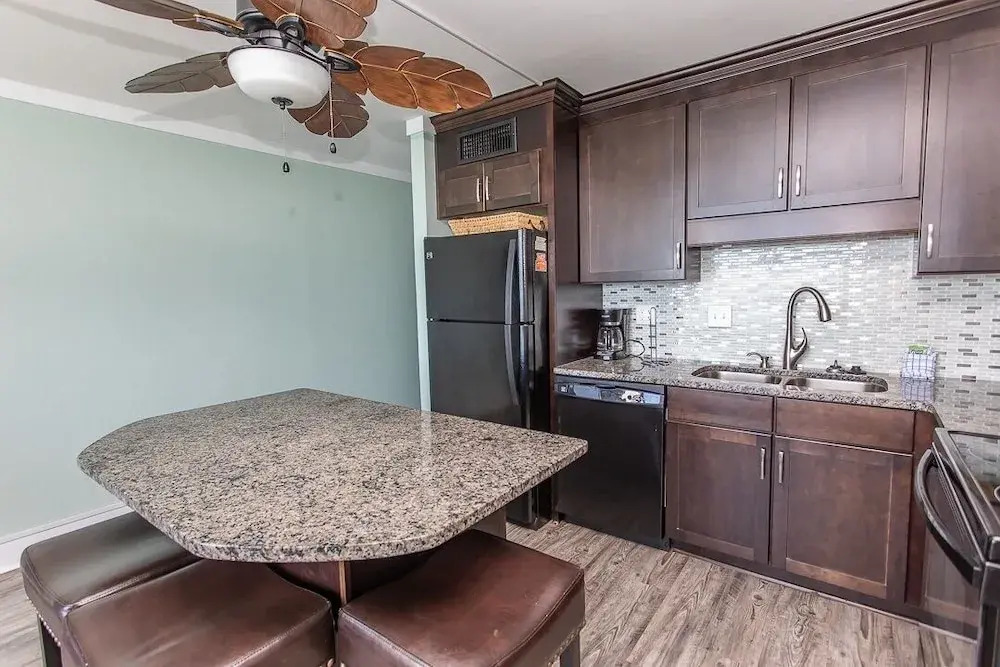 Royal Garden Resort 903 2 Bedroom Condo by RedAwning