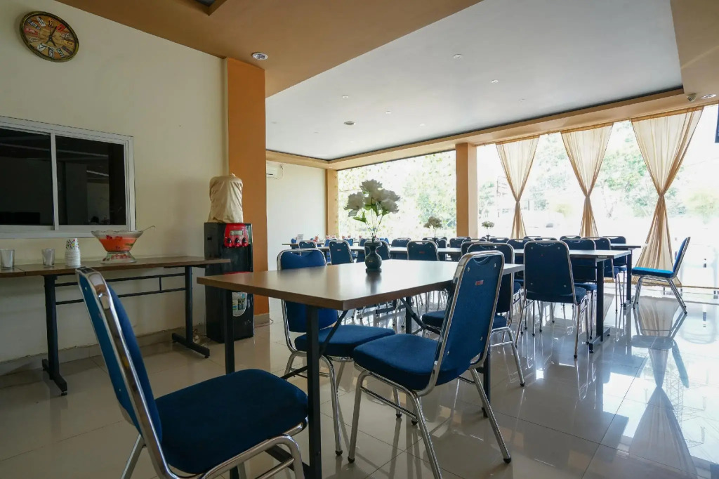 OYO 1727 Hotel 929
