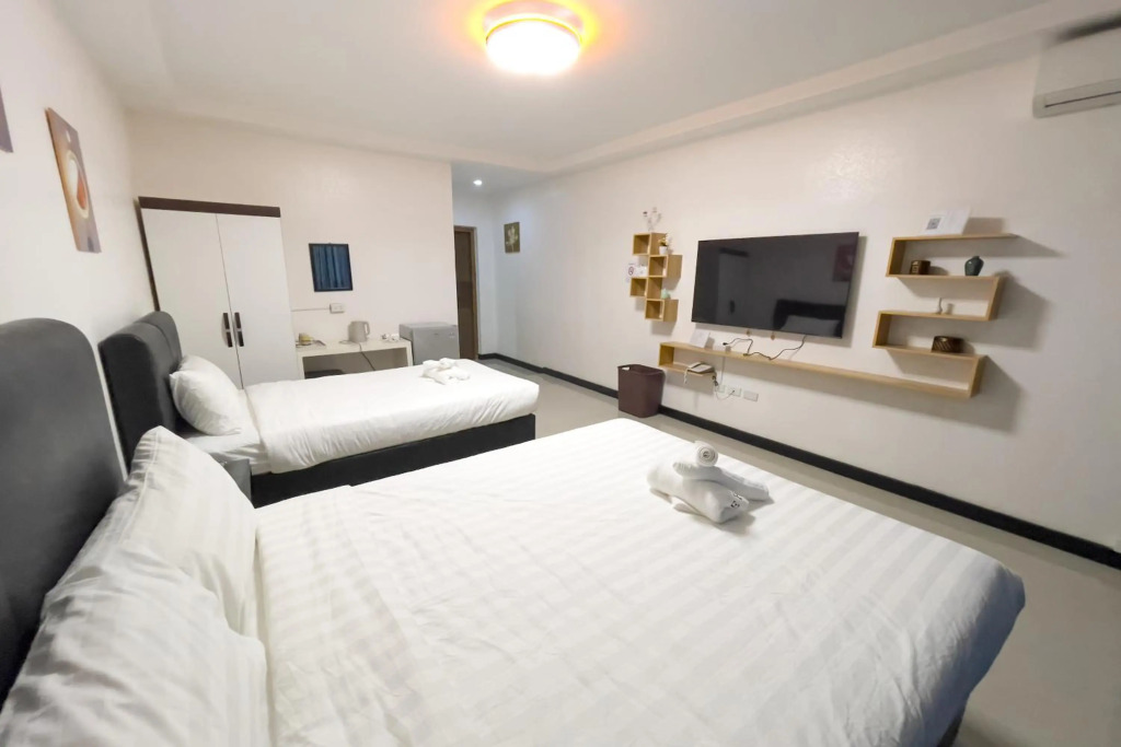 Valentine Park Hotel