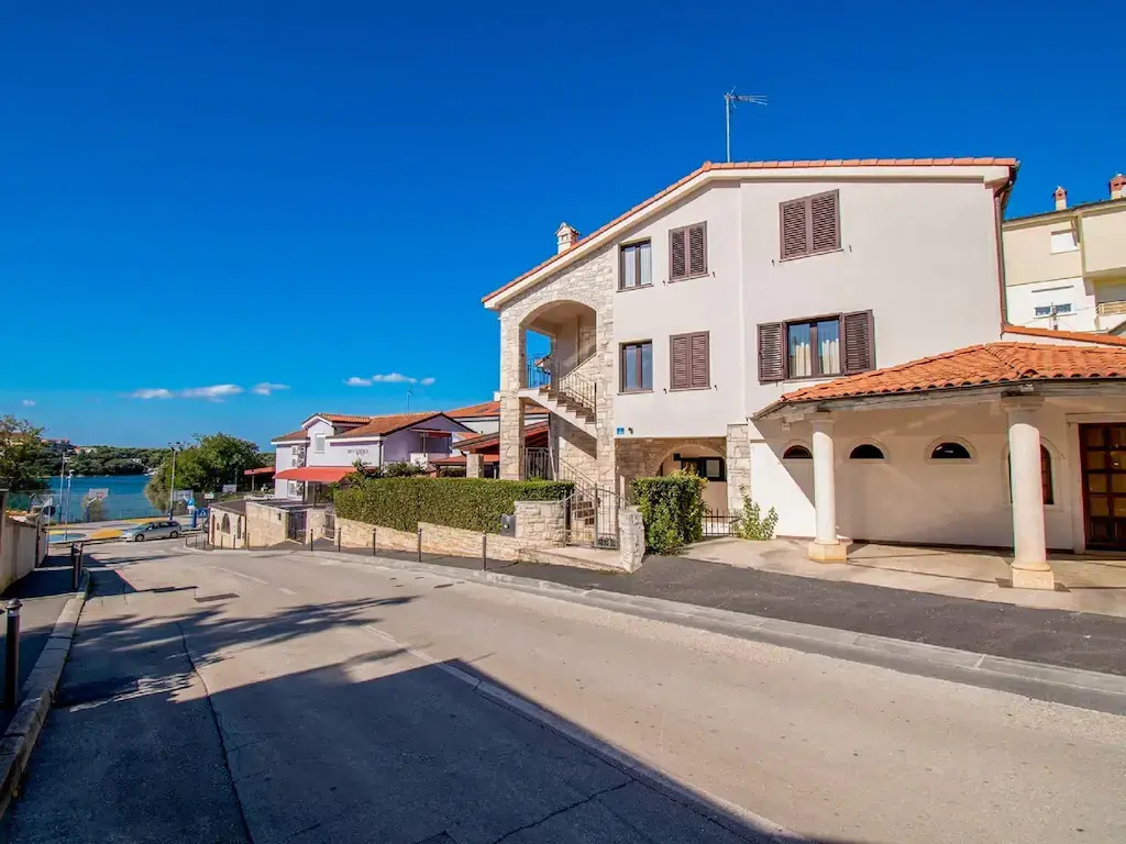 Modern Apartment Near the Beach in Istria