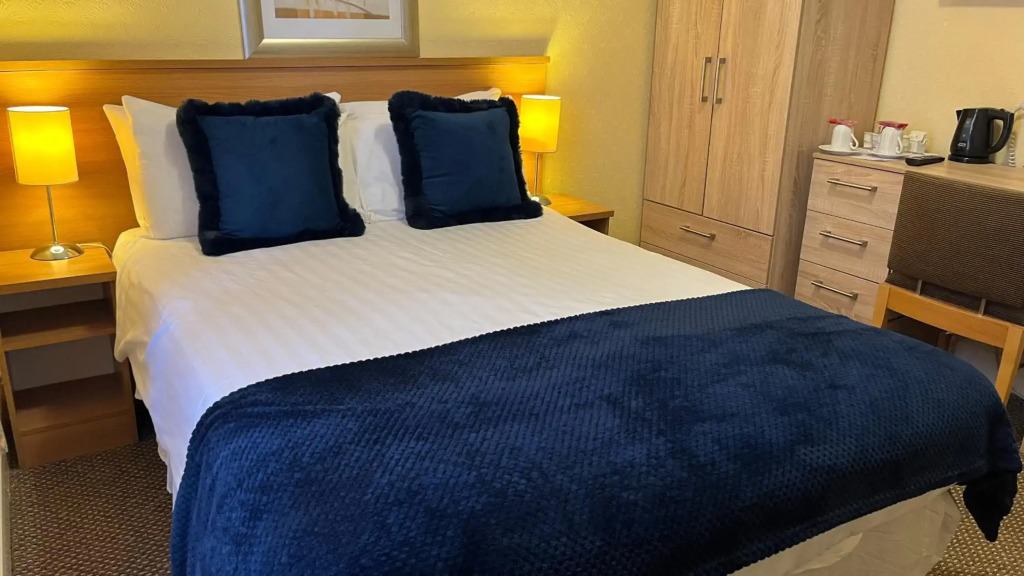Sutcliffe Hotel