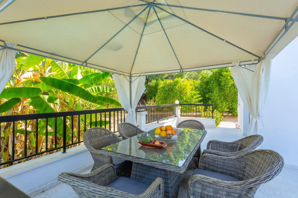 Villa Charoula Thio Large Private Pool AC WiFi